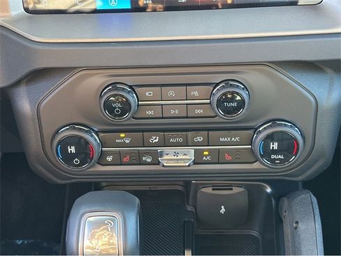 New 2025 Ford Bronco Outer Banks w/ Sasquatch Package image 29