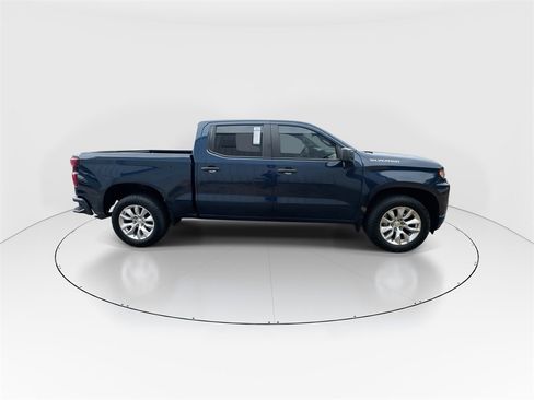 Used 2020 Chevrolet Silverado 1500 Custom w/ Custom Value Package image 9