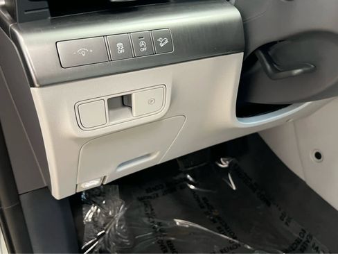 New 2026 Hyundai Kona SE image 28