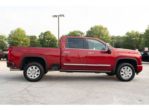Used 2024 Chevrolet Silverado 3500 High Country w/ High Country Premium Package AWD/4WD image 9