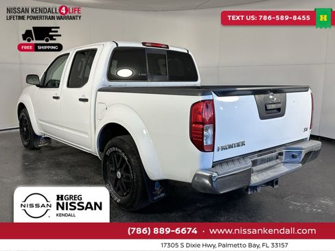 Used 2018 Nissan Frontier SV image 8