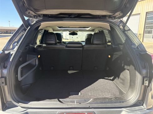 Used 2015 Jeep Cherokee Limited w/ Luxury Group image 28