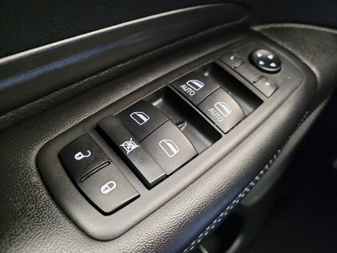 Used 2021 Dodge Durango SXT image 27