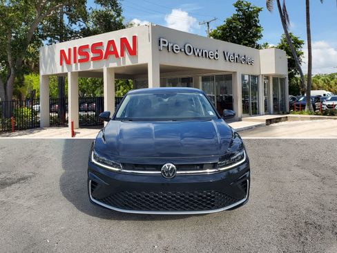 Used 2025 Volkswagen Jetta S image 2
