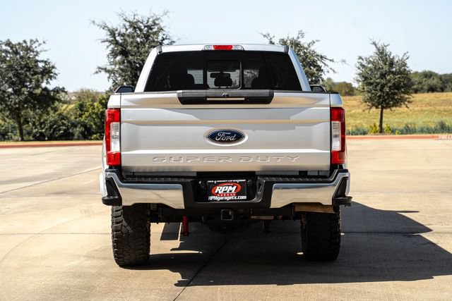 Used 2018 Ford F250 Lariat w/ Lariat Value Package AWD/4WD image 3