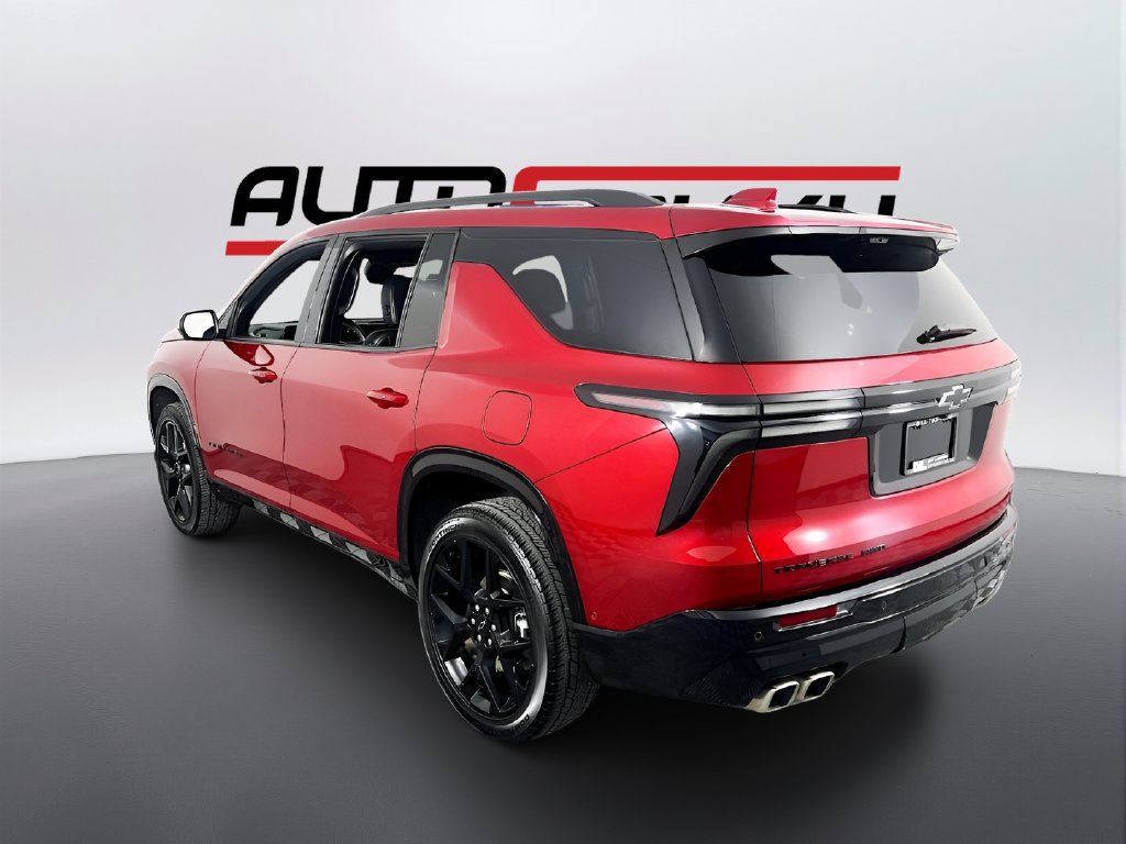 Used 2025 Chevrolet Traverse RS w/ LPO, Floor Liner Package AWD/4WD image 7