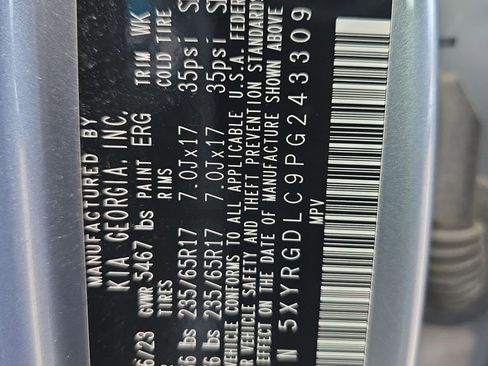 Used 2023 Kia Sorento LX image 29