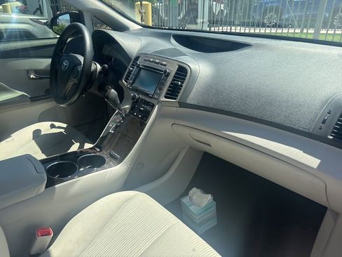 Used 2015 Toyota Venza LE image 8