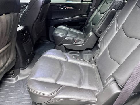 Used 2016 Cadillac Escalade Platinum AWD/4WD image 13