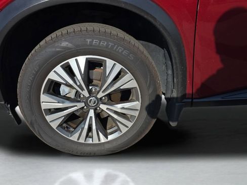 Used 2021 Nissan Rogue SV image 8