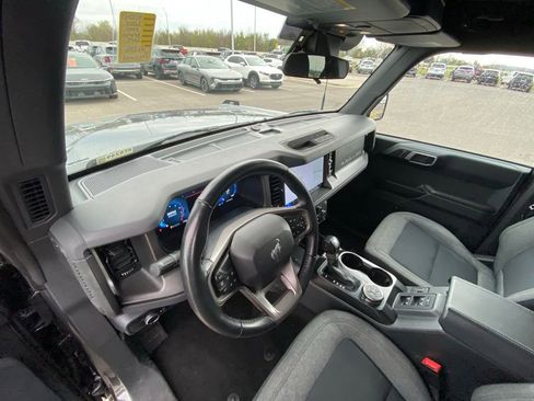Used 2025 Ford Bronco Big Bend image 9