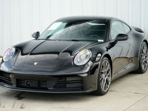 Used 2025 Porsche 911 Carrera image 45