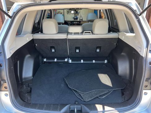Used 2014 Subaru Forester 2.5i Premium w/ All-Weather Package AWD/4WD image 12