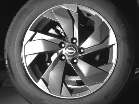 Used 2025 Nissan Rogue SV image 15