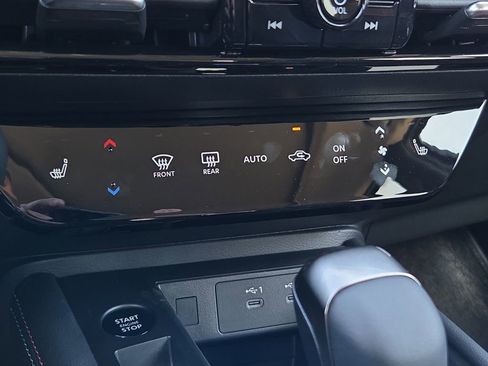 New 2026 Nissan Kicks SR w/ SR Premium Package image 4