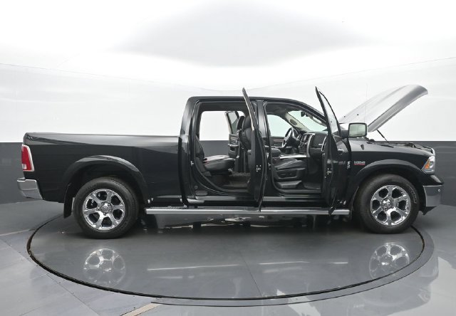 Used 2017 RAM 1500 Laramie w/ Convenience Group AWD/4WD image 57