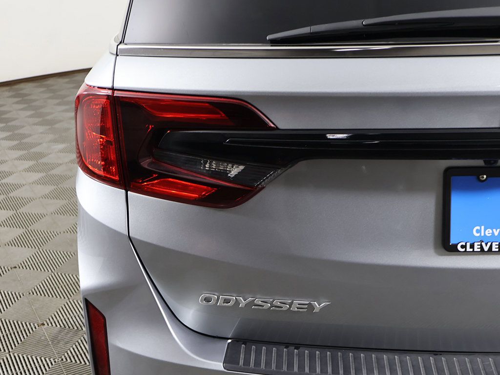 Certified 2026 Honda Odyssey EX-L image 16
