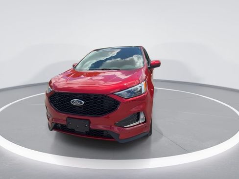Used 2022 Ford Edge ST-Line w/ Class II Trailer Tow Package AWD/4WD image 3