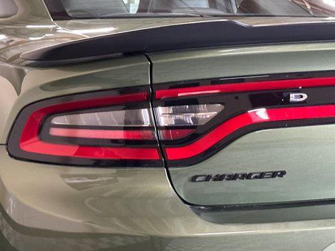 Used 2019 Dodge Charger SXT w/ Plus Group RWD image 46