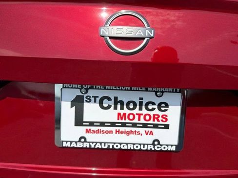 Used 2024 Nissan Altima 2.5 SV FWD image 32