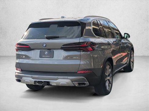 New 2026 BMW X5 xDrive50e w/ Climate Comfort Package image 2