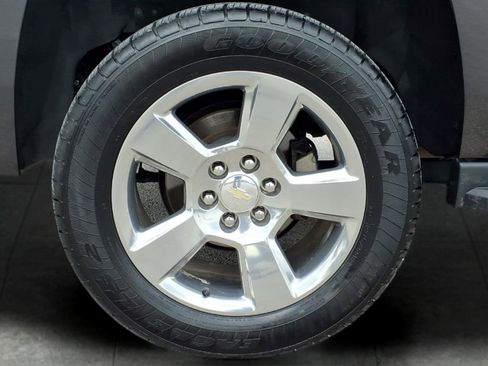 Used 2018 Chevrolet Tahoe LS RWD image 9