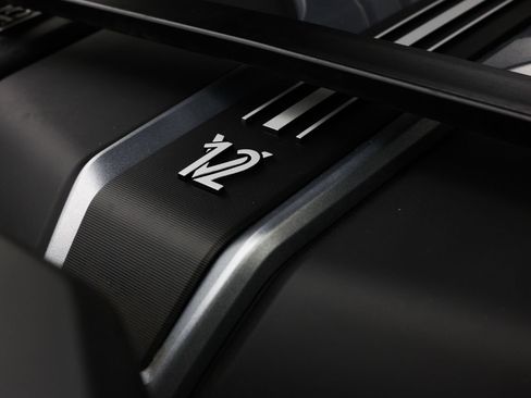 Certified 2025 Rolls-Royce Cullinan Black Badge AWD/4WD image 23