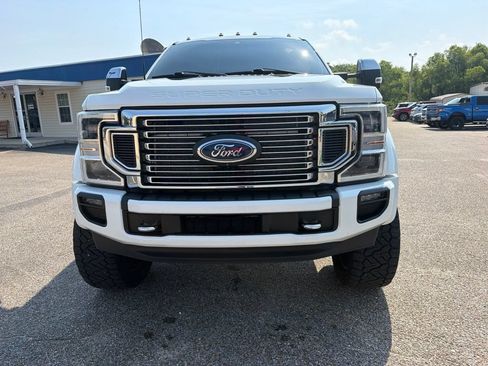 Used 2022 Ford F450 Platinum w/ FX4 Off-Road Package AWD/4WD image 2
