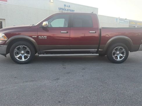 Used 2017 RAM 1500 Laramie w/ Convenience Group image 40