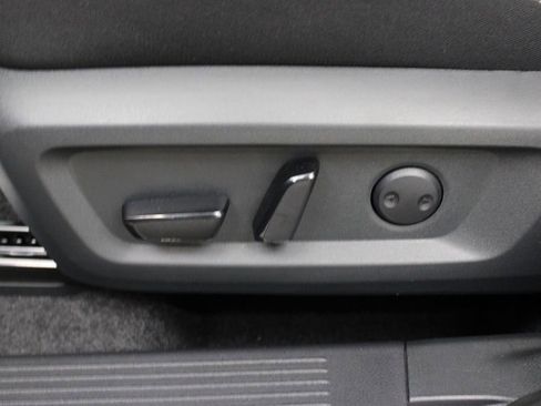 Used 2026 Nissan Rogue SV FWD image 18