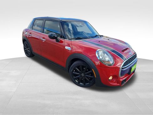Used 2017 MINI Cooper S image 8