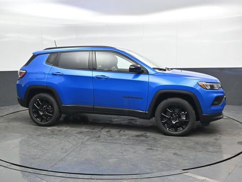 New 2026 Jeep Compass Latitude AWD/4WD image 3