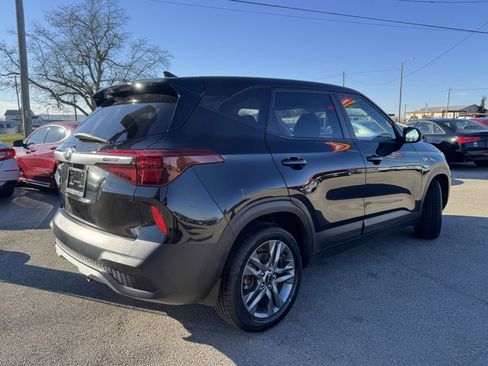 Used 2021 Kia Seltos LX image 5