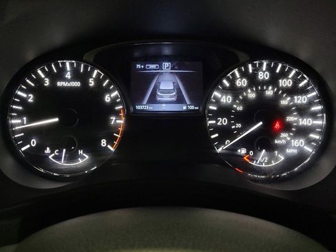 Used 2019 Nissan Pathfinder S AWD/4WD image 23
