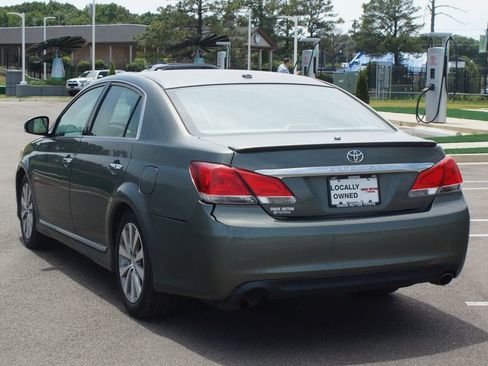 Used 2011 Toyota Avalon Limited FWD image 13