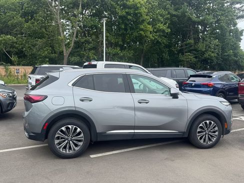 Used 2024 Buick Envision Preferred AWD/4WD image 3