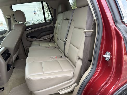 Used 2018 Chevrolet Tahoe LT w/ LT Signature Package image 23