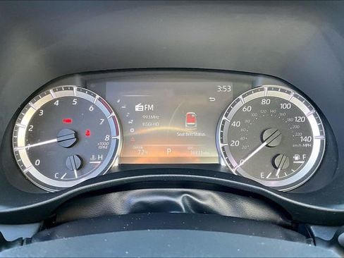 Used 2023 Toyota Highlander XLE image 13