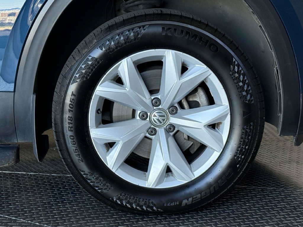 Used 2018 Volkswagen Atlas SE AWD/4WD image 6
