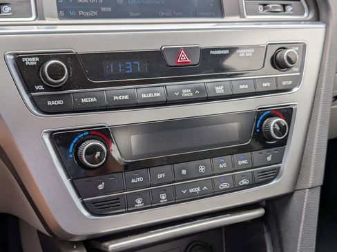Used 2015 Hyundai Sonata Sport w/ Option Group 04 FWD image 16