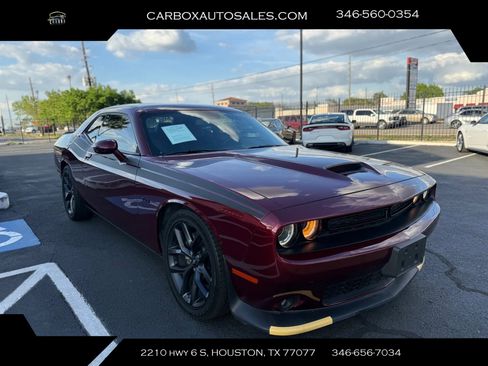 Used 2023 Dodge Challenger R/T w/ Plus Package image 7