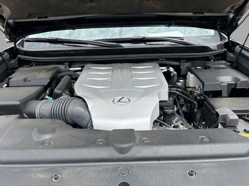 Used 2023 Lexus GX 460 Luxury w/ Accessory Package AWD/4WD image 14