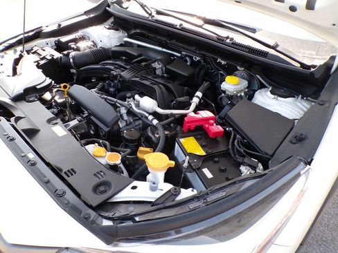 Used 2025 Subaru Crosstrek 2.0i Premium image 32