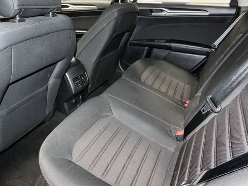 Certified 2019 Ford Fusion SE image 21