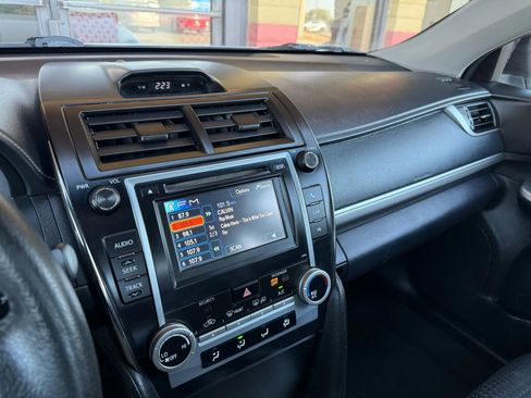 Used 2012 Toyota Camry SE image 31