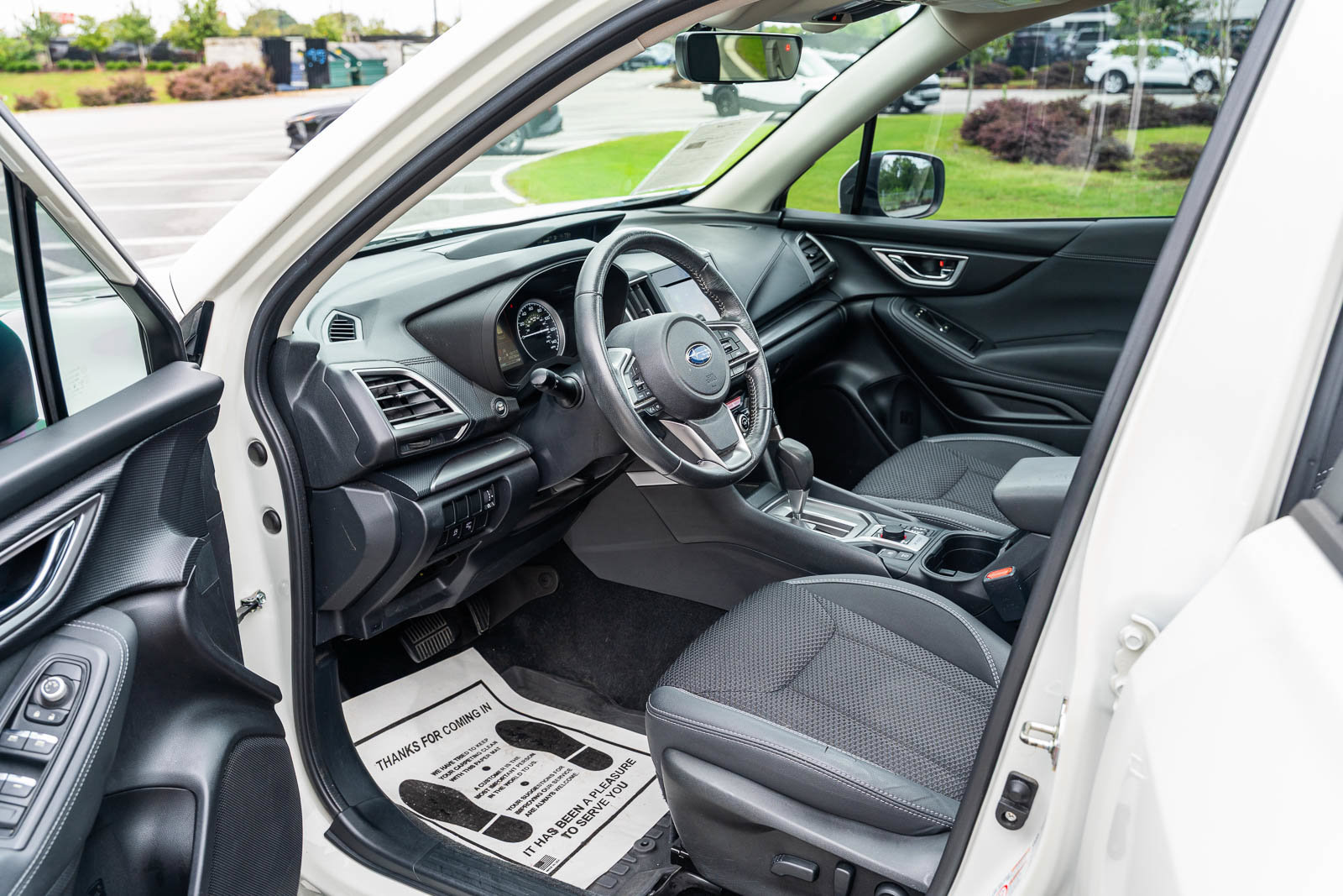 Used 2019 Subaru Forester Premium AWD/4WD image 19