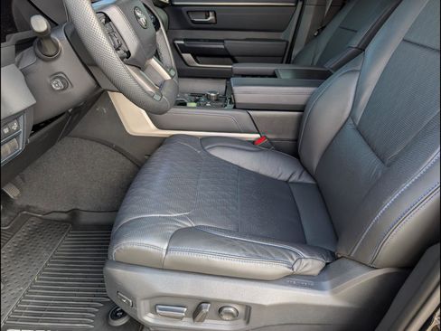 Used 2026 Toyota Sequoia Platinum image 11