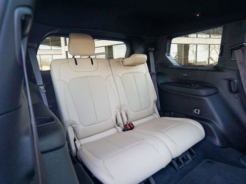 Used 2023 Jeep Grand Cherokee L Limited w/ Luxury Tech Group II image 42