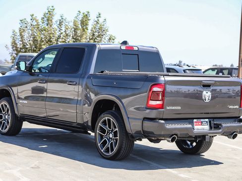 Used 2019 RAM 1500 Laramie AWD/4WD image 7