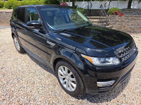 Used 2014 Land Rover Range Rover Sport HSE AWD/4WD image 9